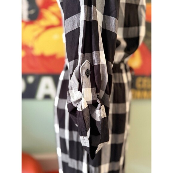 Loft Dress - Picture 4 of 10